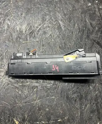 BMW 5 E60 E61 Fuse module 6957330