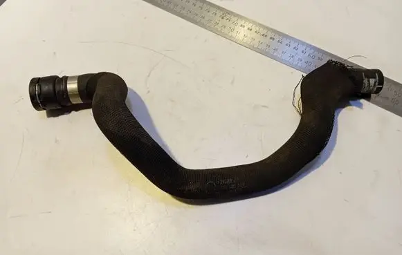 Audi A6 S6 C6 4F Engine coolant pipe/hose