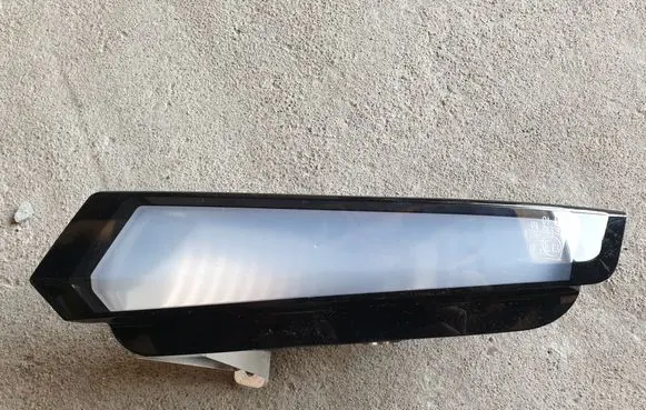Iveco Daily 6th gen Front indicator light 42582056