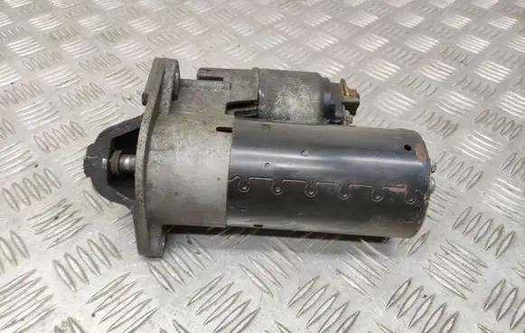 Opel Insignia A Starter motor