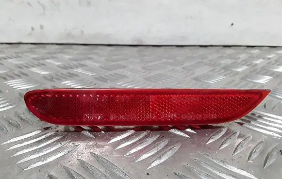 Nissan Qashqai Rear tail light reflector 25023005