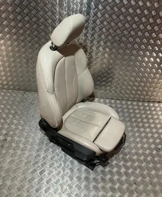 BMW X2 F39 Front passenger seat TM28580