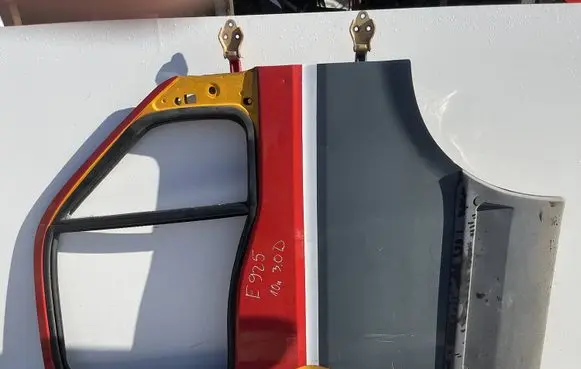 Iveco Daily 4th gen Front door