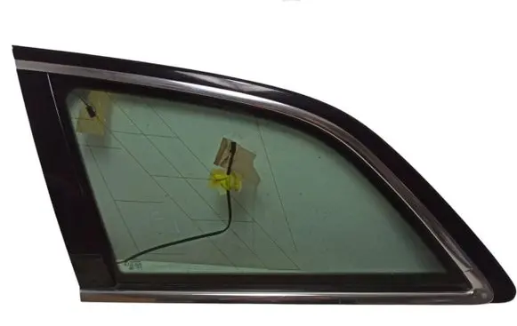 Audi Q7 4L Rear side window 4L0845299R