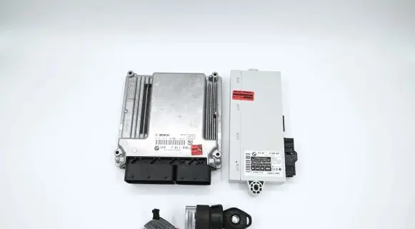 BMW 5 E60 E61 Engine ECU kit and lock set 7811898 13617811898 0281012190