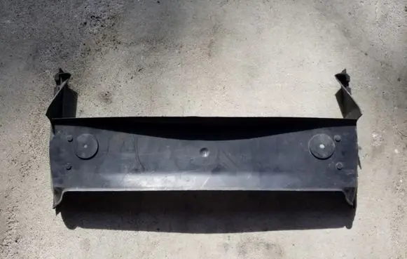 Volvo XC70 Radiator trim 9151897 3504