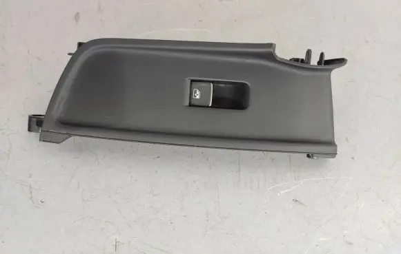 Audi A1 Electric window control switch 5G0959855R 82B867256