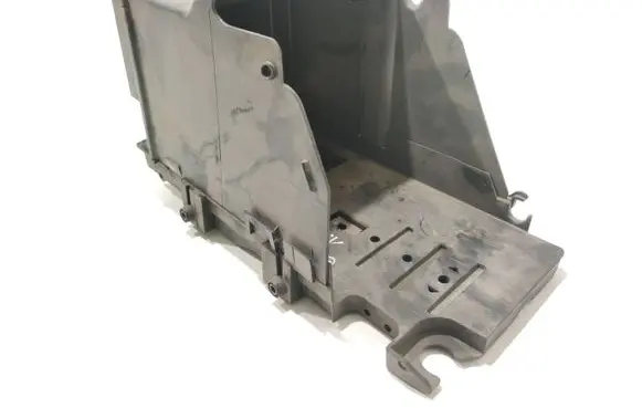 Battery box tray