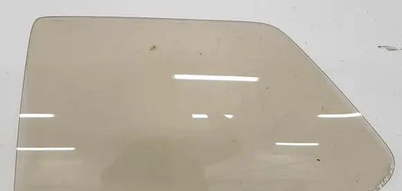 Volkswagen Golf I Rear side window 161845301