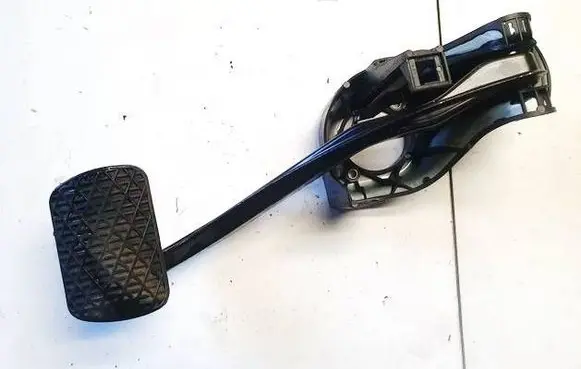 Mercedes-Benz E W212 Brake pedal a2042902001 pp204290056