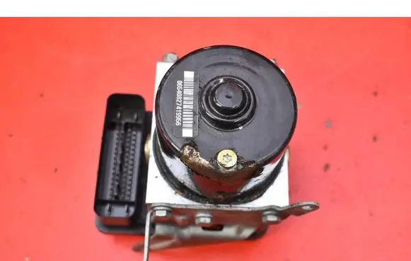 BMW 1 E81 E87 ABS Pump 6771486