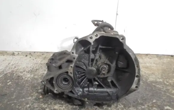 Nissan Micra Manual 4 speed gearbox 4M40