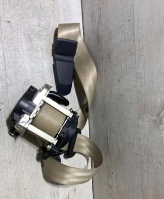 Audi A4 S4 B9 Front seatbelt 8w0857706