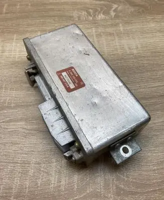 Audi 80 90 S2 B4 Engine control unit/module ECU 4A0907379A 0265100056