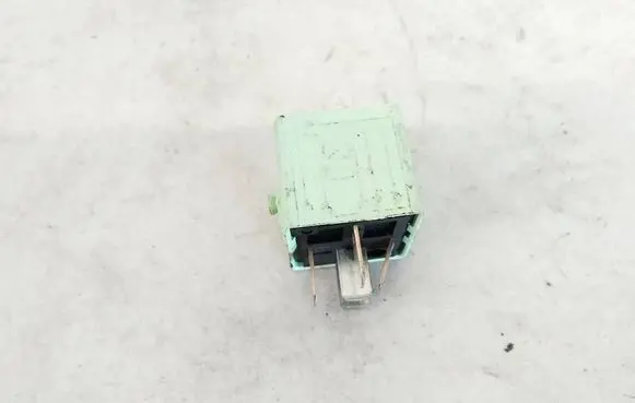 BMW 5 F10 F11 Other relay 61368373700