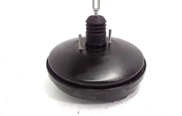 Fiat 500L Brake booster