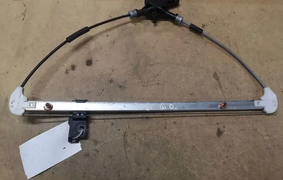 Mazda 3 I Rear window lifting mechanism without motor