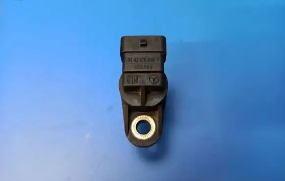 Mercedes-Benz E W211 Camshaft speed sensor A0031539728