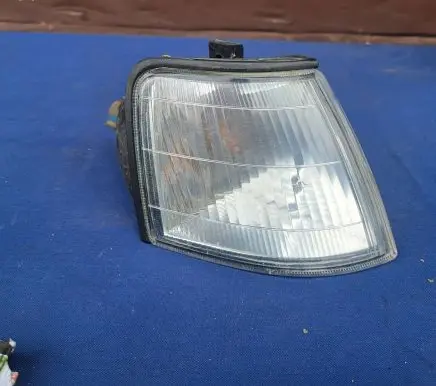Front indicator light