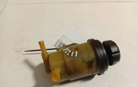 Hyundai Sonata Power steering fluid tank/reservoir 
