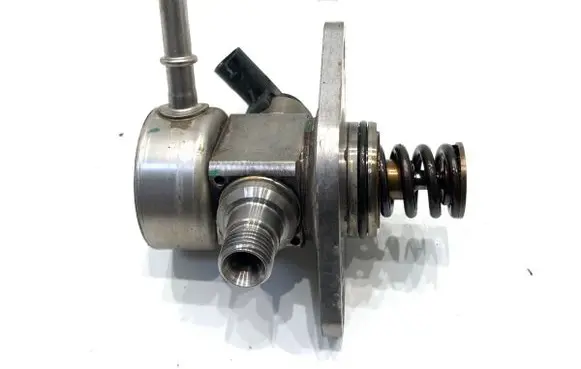 Citroen C4 II Fuel injection high pressure pump 9807550080