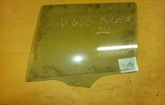 Peugeot 406 Rear door window glass