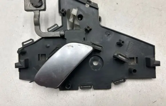 Rear door interior handle