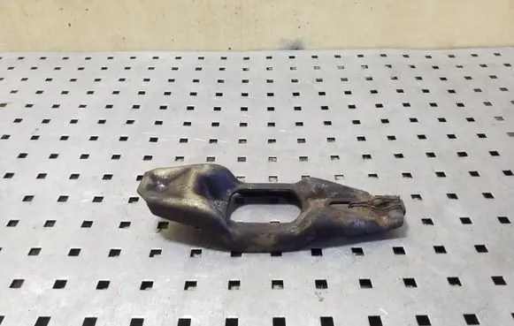 Audi A6 S6 C4 4A Clutch release arm fork 012141719A