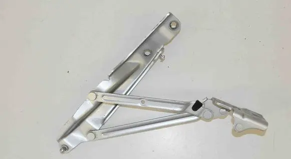 Volkswagen Beetle A5 Tailgate/trunk/boot hinge 5C3827302