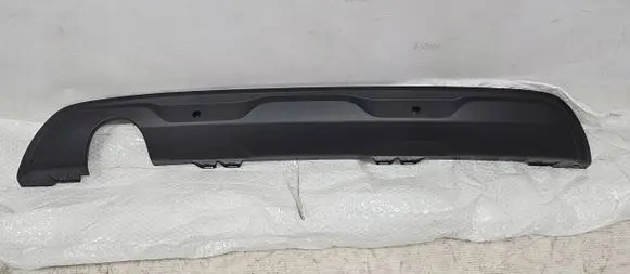 Renault Captur II Rear bumper trim bar molding 850703633R 850701207R 850702763R