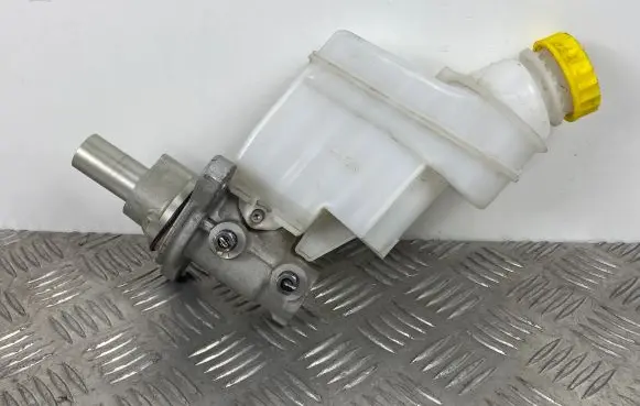 Jeep Renegade Master brake cylinder 17510459665