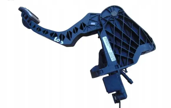 Volkswagen Eos Clutch pedal 1K1721059EH
