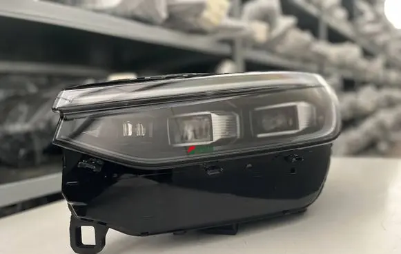 Volkswagen Tayron II Headlight/headlamp 57L941005