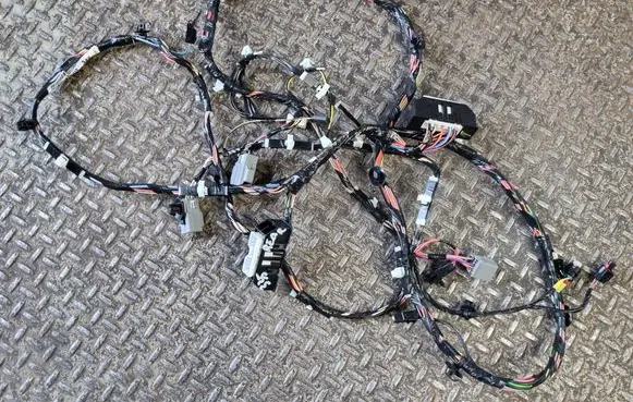 Dodge Durango III Tailgate/trunk wiring harness 68401347AA P68401347AA