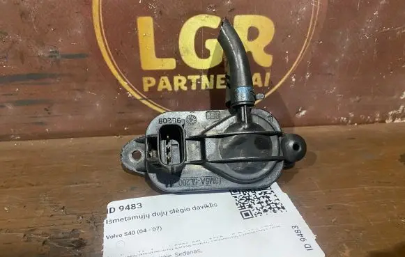 Volvo S40 Exhaust gas pressure sensor 3M5A5L200AB
