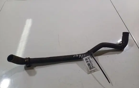 Volkswagen Polo IV 9N3 Engine coolant pipe/hose