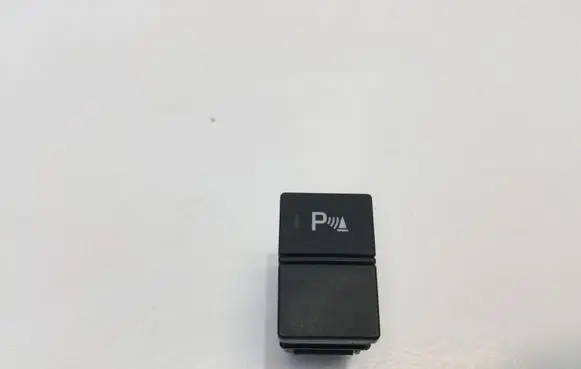 Honda Jazz IV GR Parking (PDC) sensor switch M64707