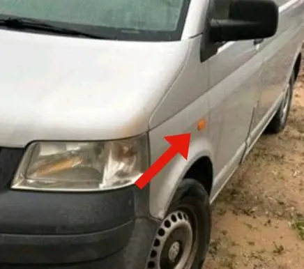 Volkswagen Transporter - Caravelle T5 Front indicator light 3B0949117B