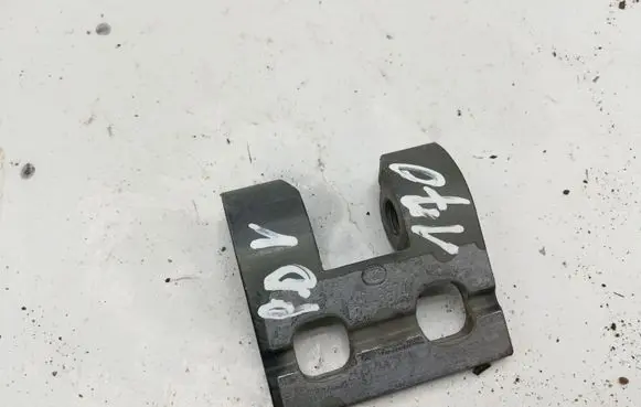 BMW 3 E90 E91 Front door upper hinge A046574