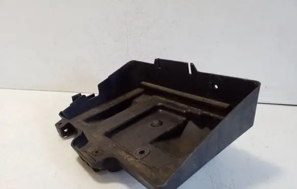 Battery tray