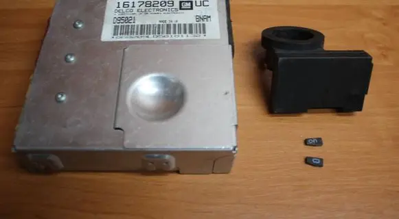 Opel Tigra A Engine control unit/module 16178209 D95021