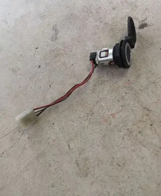Volkswagen Touareg I 12 V Socket (rear) 