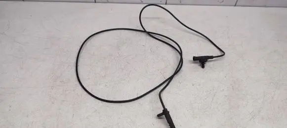 Mercedes-Benz Sprinter W907 W910 ABS brake wheel speed sensor A9069051001