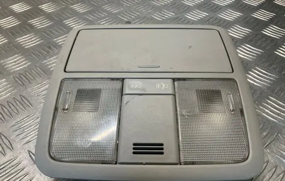 Toyota Avensis T270 Front seat light