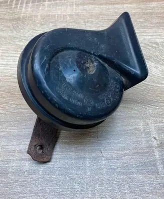 BMW 3 E36 Horn signal 00884 TR99
