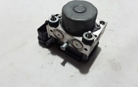 Renault Kangoo II ABS Pump 476605718R