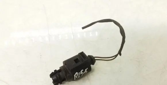 Volkswagen PASSAT B6 Outside/exterior temperature sensor 8Z0820535