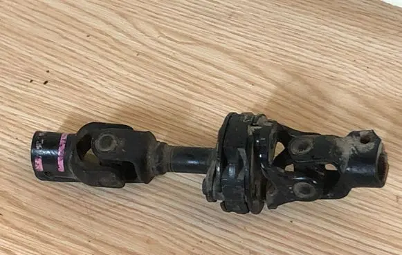 Subaru Impreza III Steering column universal joint