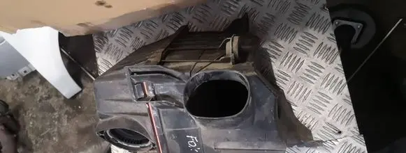 Volkswagen Fox Air filter box