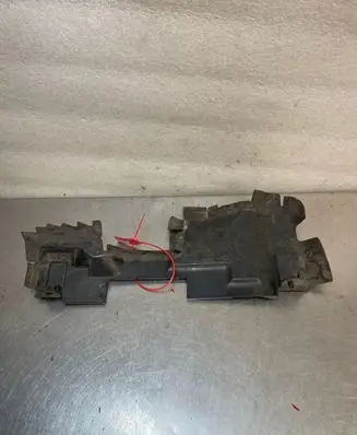 Peugeot 308 Intercooler air guide/duct channel 